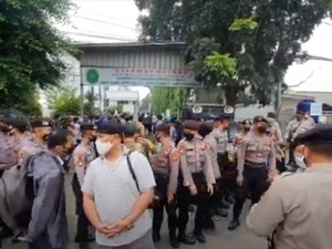 Ketatnya Pengamanan Jelang Sidang Lanjutan Habib Rizieq