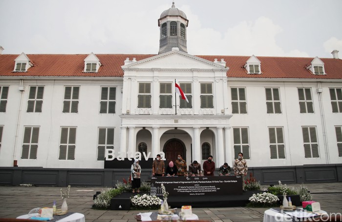 Kawasan Kota Tua dan Sunda Kelapa merupakan salah satu magnet wisatawan di Jakarta. Kabar baiknya, kawasan ini bakal direvitalisasi menjadi berkelas dunia.