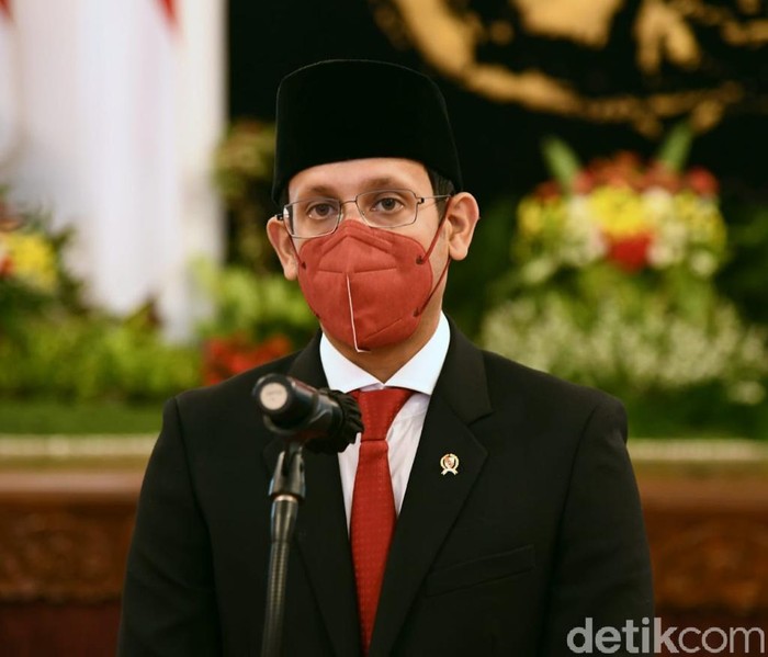 Nadiem Makarim dan Bahlil Lahadalia resmi mengemban jabatan baru di Kabinet Indonesia Maju.