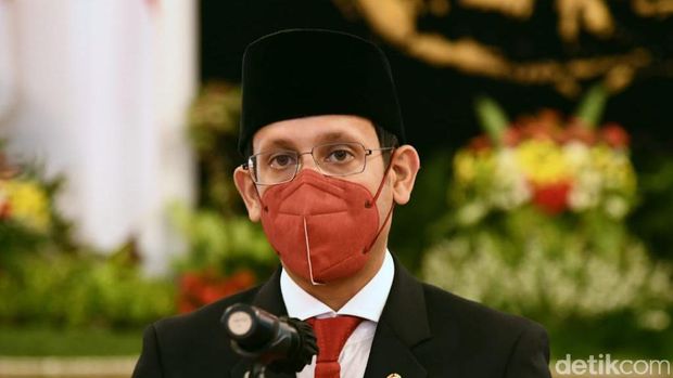 Nadiem Makarim dan Bahlil Lahadalia resmi mengemban jabatan baru di Kabinet Indonesia Maju.