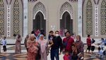 Ngabuburit di Masjid Paling Termegah di Tapanuli Selatan