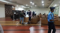 Foto: Setelah menunggu 10 menit, anggota Polda Sumut itu mendapati hasil tesnya positif. Sempat ada perdebatan soal hasil pemeriksaan itu. (dok. Istimewa) 