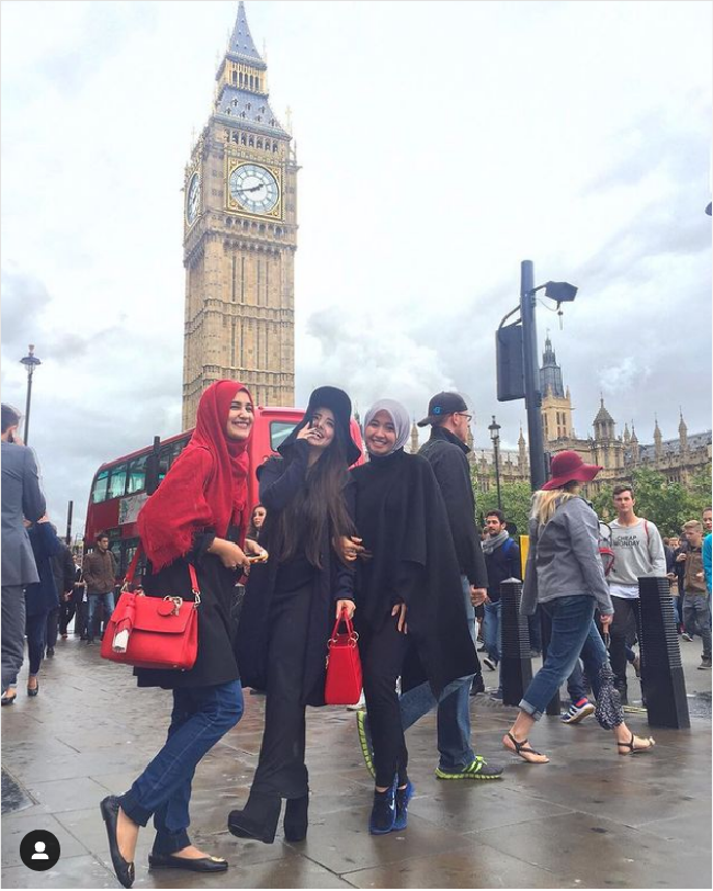 Tak banyak diinformasi mengenai pemilik akun Instagram @saraminti tersebut selain ia merupakan sepupu dari Zaskia dan Shireen. Foto: Instagram @saraminti