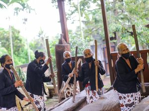 Foto: Nenek-nenek Tangguh Ikon Musik Lesung Banyuwangi