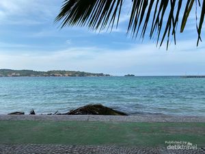 Apa Penyebab Langit dan Laut Berwarna Biru? Ternyata Ini Faktanya