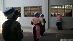 Bersyukur, Ribuan Buruh Pabrik Rokok Terima THR Lebih Awal