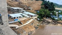 Tim masih menyelidiki sebab konstruksi Jembatan Mahkota II bergeser. 