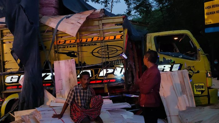 kecelakaan di ngawi