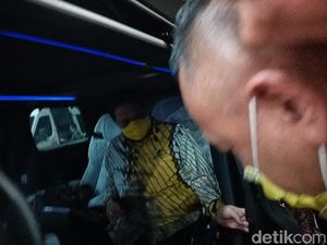 Respons Ketum Golkar Terkait Kantor-Rumah Azis Syamsuddin Digeledah KPK