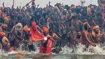 Kumbh Mela, Tradisi Mandi Suci yang Bikin Tsunami Corona di India