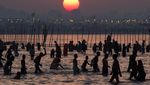 Kumbh Mela, Tradisi Mandi Suci yang Bikin Tsunami Corona di India