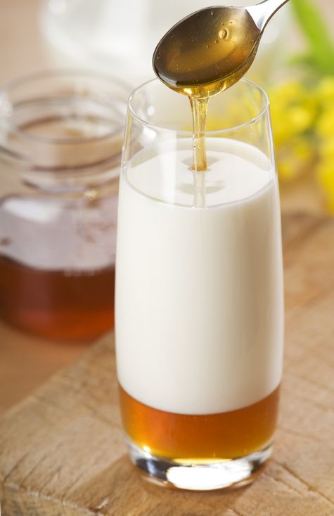 minum susu campur madu saat sahur baik bagi kesehatan.