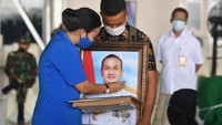 Suasana duka tampak masih menyelimuti keluarga awak KRI Nanggala-402. 