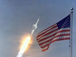 Mengenang Michael Collins, Penjelajah Bulan yang Terlupakan