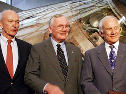 Mengenang Michael Collins, Penjelajah Bulan yang Terlupakan