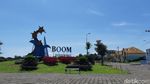 Ngabuburit di Pantai Boom Banyuwangi, Makin Gelap Makin Sparkling