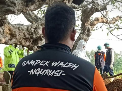 pemakaman pasien COVID-19 di Ponorogo