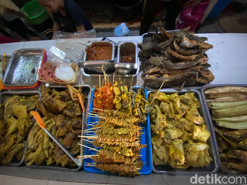 Penyetan Bang Ali: Huahh! Penyetan Surabaya dengan 3 Level Sambal Puedes Poll