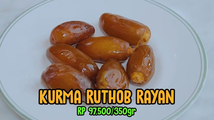 Raditya Dika Bandingin 5 Jenis Kurma