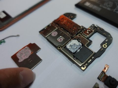 Xiaomi bongkar jeroan Redmi Note 10 Series