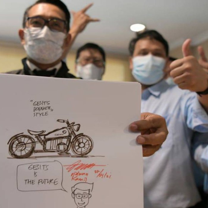 Ridwan Kamil Desain Motor Listrik Gesits Versi Bobber