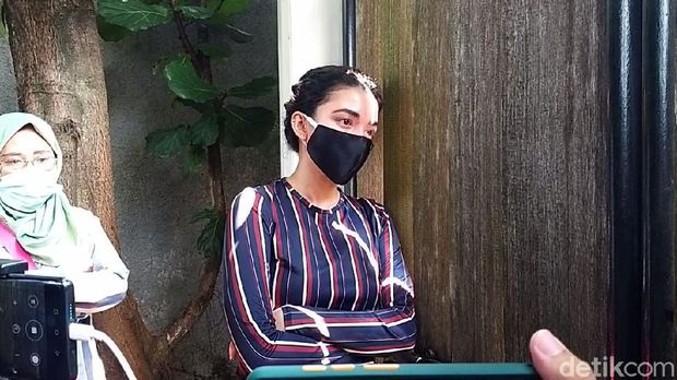 Tsania Marwa jemput anak