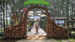Usir Penat di AgroWisata Kampung Karet Karanganyar