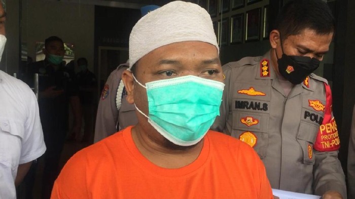 Ustaz Adam Ibrahim jadi tersangka hoax babi ngepet di Depok