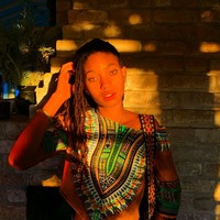 Sebelumnya, Willow pun mengaku bahwa dia adalah biseksual. Dia mengaku bahwa pria dan wanita adalah individu yang setara.  Aku mencintai pria dan wanita secara setara. Jadi aku ingin satu pria, satu wanita, jelasnya.  Foto: dok. Instagram