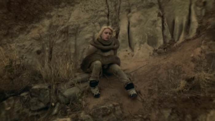 Billie Eilish dalam video klip Your Power.