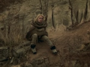Billie Eilish Main Anaconda Sampai Dililit di Your Power