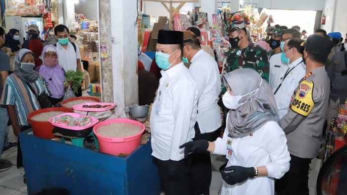 Bupati Kebumen Arif Sugiyanto