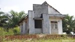 Deretan Rumah Rusak di Bakal Lokasi Bukit Algoritma