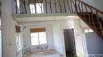Deretan Rumah Rusak di Bakal Lokasi Bukit Algoritma