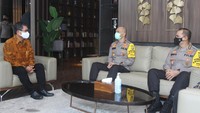 10.000 Swab Antigen Test Kit ini akan membantu mendukung keselamatan kerja para anggota Kepolisian di wilayah Jakarta dan sekitarnya dalam upaya menjaga dan mencegah penyebaran Covid-19.