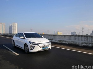 Kenapa Mobil Listrik Bebas Ganjil-Genap Jakarta? Ini Alasannya