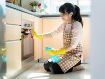 Cuma Modal Soda Kue, Rak Oven Gosong Bisa Kinclong Lagi