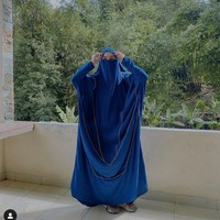 Namun keduanya memilih bertahan. Menurut Indri Giana, kunci untuk mempertahankan pernikahan hanyalah satu, yakni komitmen untuk memperjuangkan jika masih ada cinta dengan pasangan. Foto: Instagram/@_indrigiana_