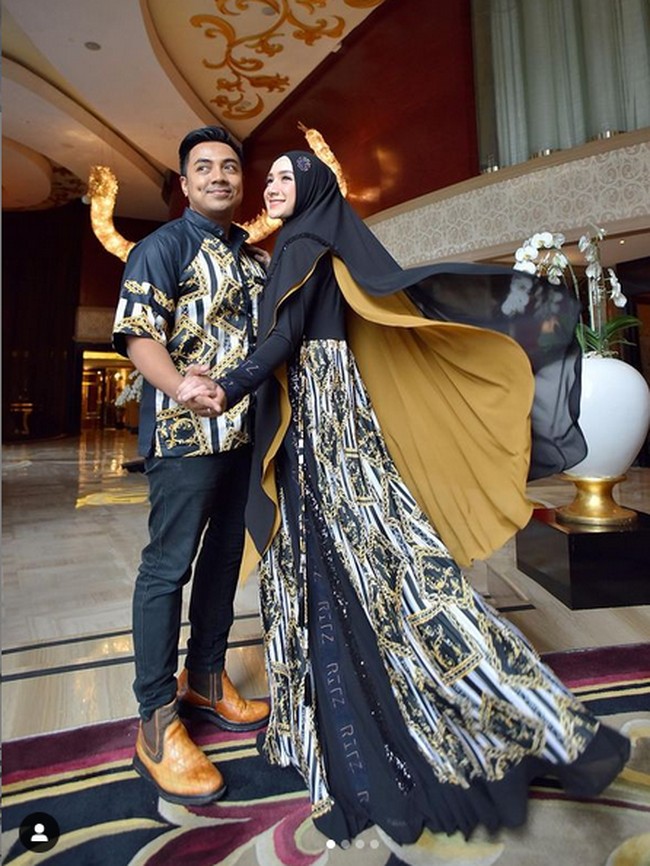 Indri Giana merupakan mantan artis sinetron yang dinikahi Ustaz Riza Muhammad dengan proses taaruf. Saat menikah pada 2014, usianya masih 19 tahun. Foto: Instagram/@_indrigiana_