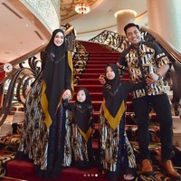 Tujuh tahun menikah, Indri Giana dan Riza Muhammad dikaruniai dua orang putri. Foto: Instagram/@_indrigiana_