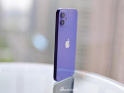 Wujud iPhone 12 Ungu yang Benar-benar Unyu
