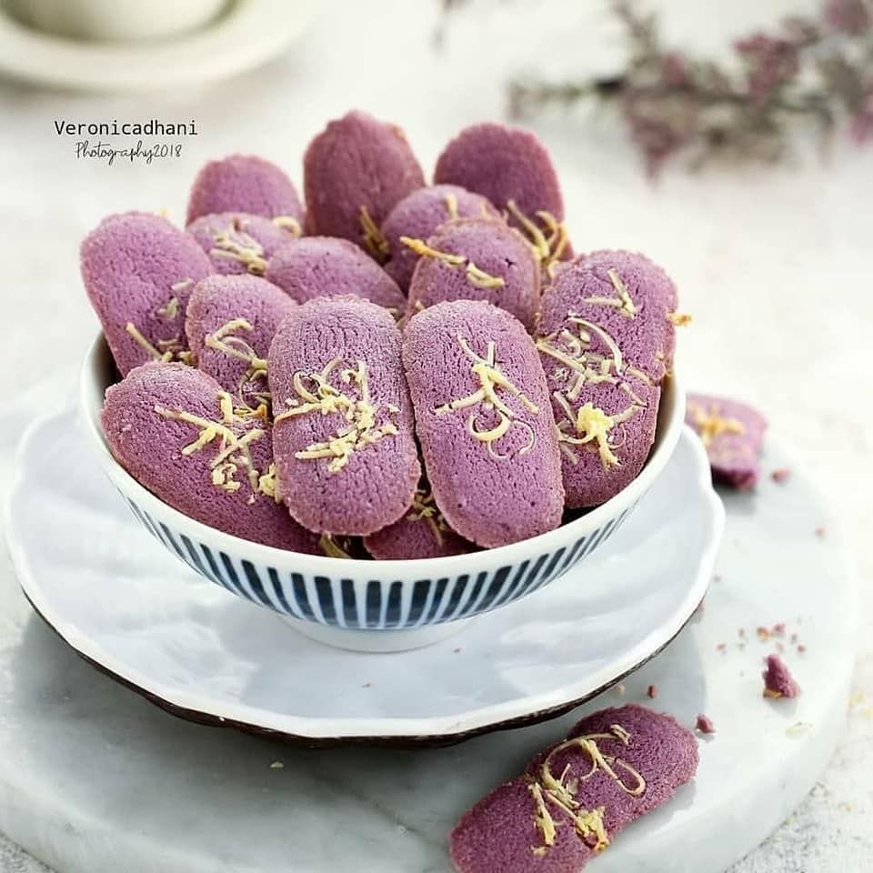 5 Kue Lidah Kucing Kekinian, Rasa Taro dan Red Velvet