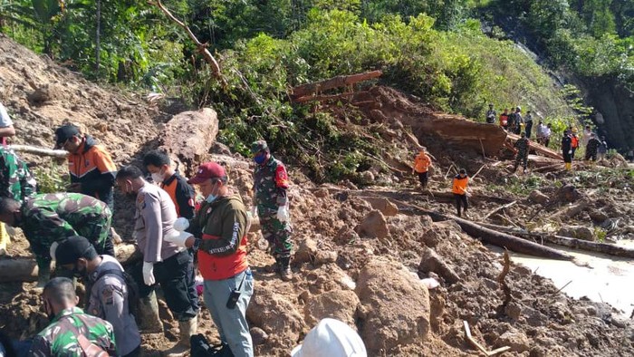 Longsor di Tapanuli Selatan, Sumatera Utara (dok. SAR)