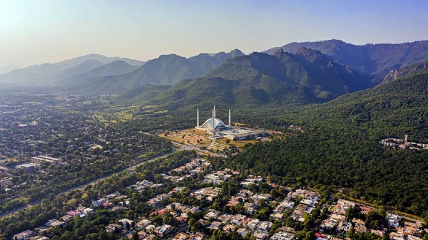 Masjid Faishal pernah lho menjadi masjid terluas do dunia pada tahun 1986 hingga 1993. (Getty Images/iStockphoto) Masjid Faishal pernah lho menjadi masjid terluas do dunia pada tahun 1986 hingga 1993. (Getty Images/iStockphoto)