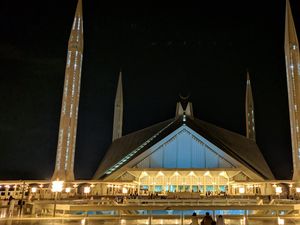 Foto: Tanpa Kubah, Masjid Ini Tetap Indah