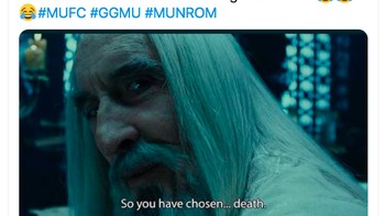 Setelah ketinggalan 1-2, MU bangkit dan menghajar Roma. Kalian memilih mati ya? tulis meme ini. Foto: Twitter