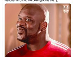 Meme Keperkasaan Manchester United Bantai Roma 6-2