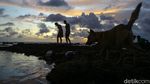 Menikmati Sunset di Pantai Batu Bolong Bali