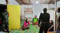 Kasi Ops dan Pengendalian Satpol PP Lamongan, Umar Syahid mengatakan keberadaan mereka sangat menganggu ketentraman masyarakat. 