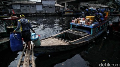 Nelayan Cilincing Mudik Lokal Pakai Perahu Motor Lho
